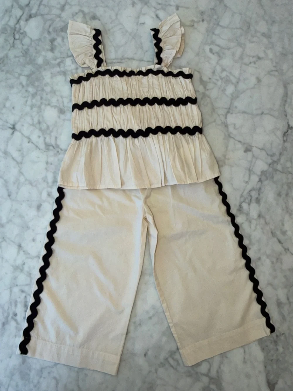 NWT Zara Cream Set with Black Trim Kids Matching Top and Pants 3Y